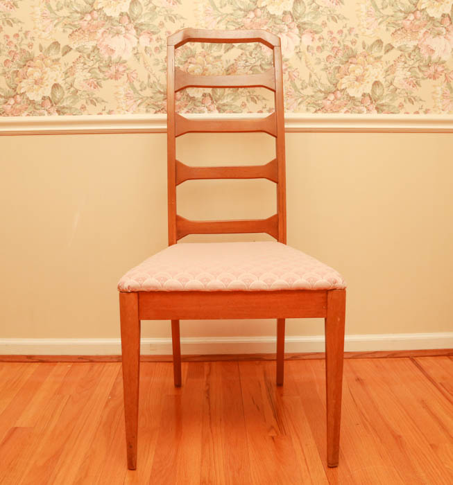 Facet by Broyhill Mid Century Modern Dining Table and Chairs