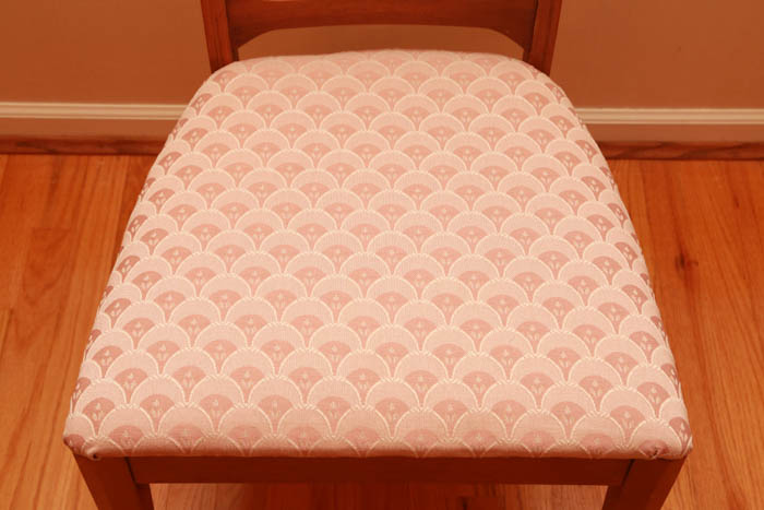 Facet by Broyhill Mid Century Modern Dining Table and Chairs