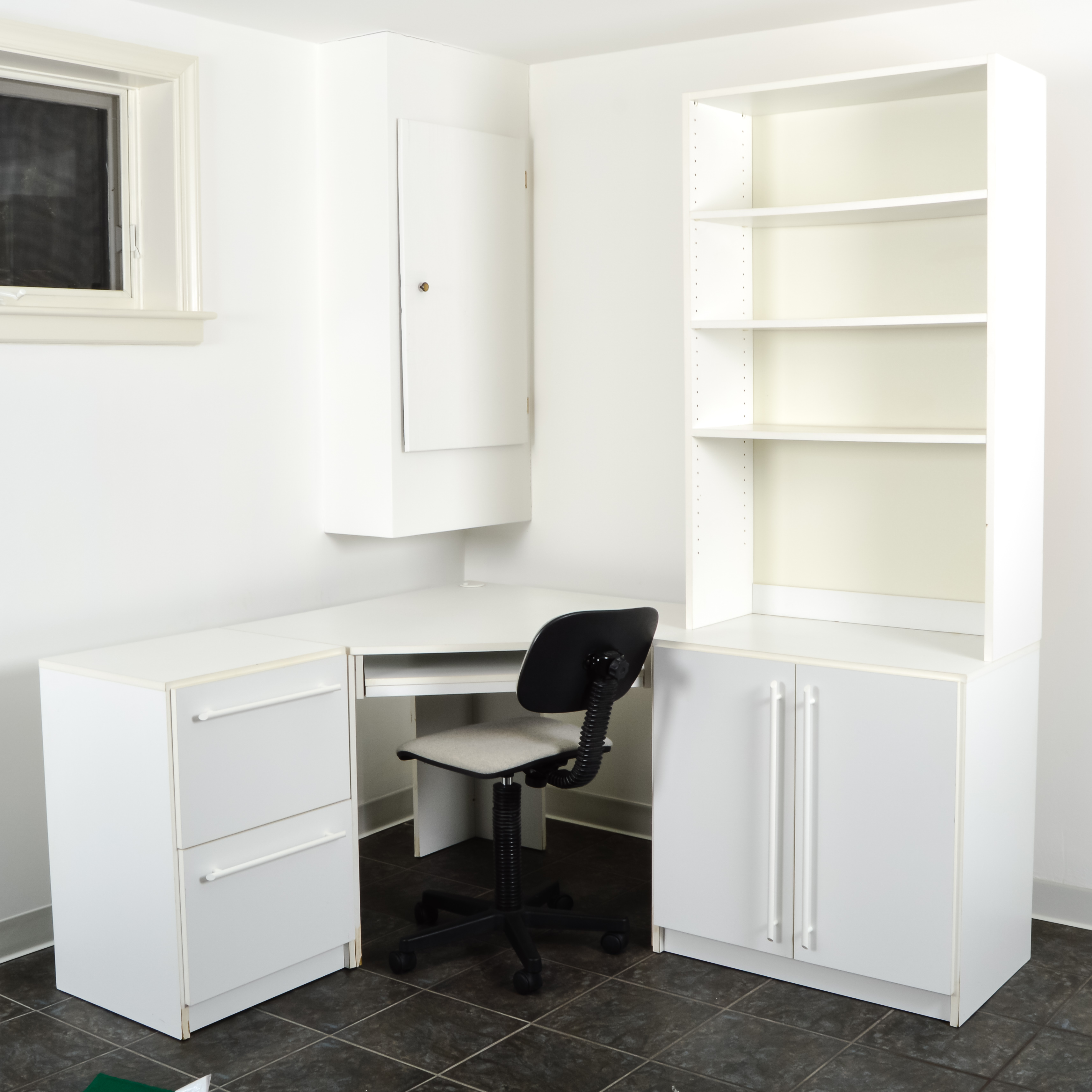 Corner Desk Set in White with Chair