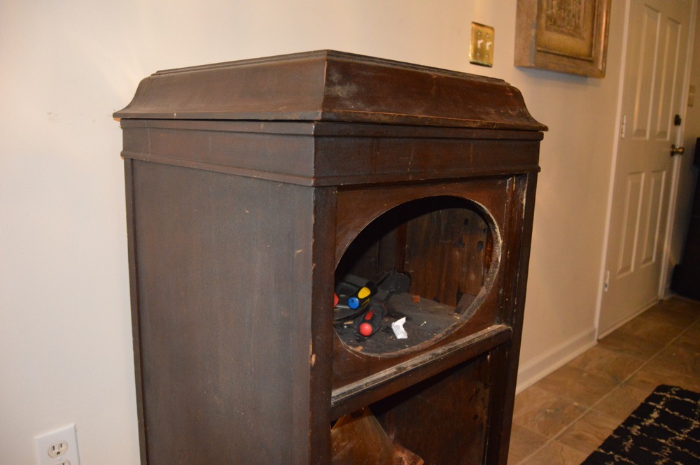 Brunswick Phonograph Model 200 Wood Case