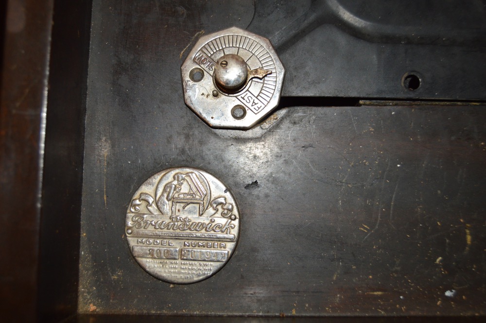 Brunswick Phonograph Model 200 Wood Case