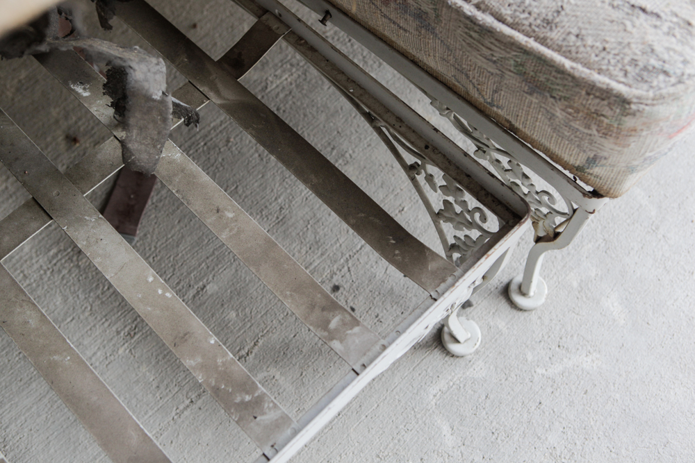 Vintage Metal Patio Furniture Set