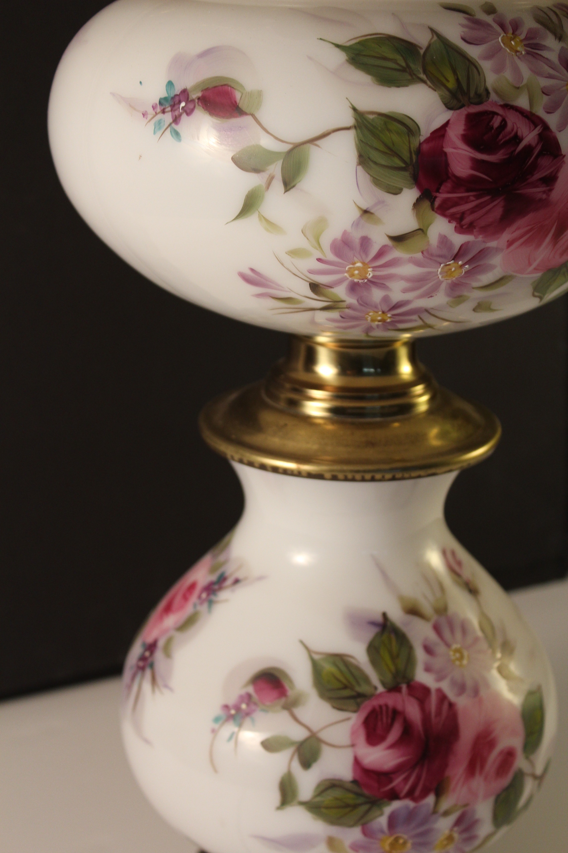 L.G. Wright Glass Co. Vintage Parlor Lamp