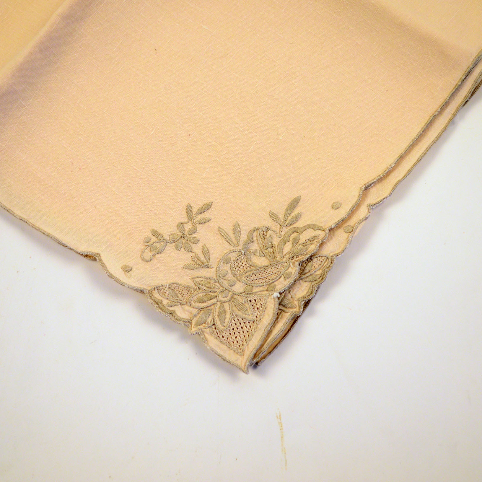 Set of Embroidered Dining Linens