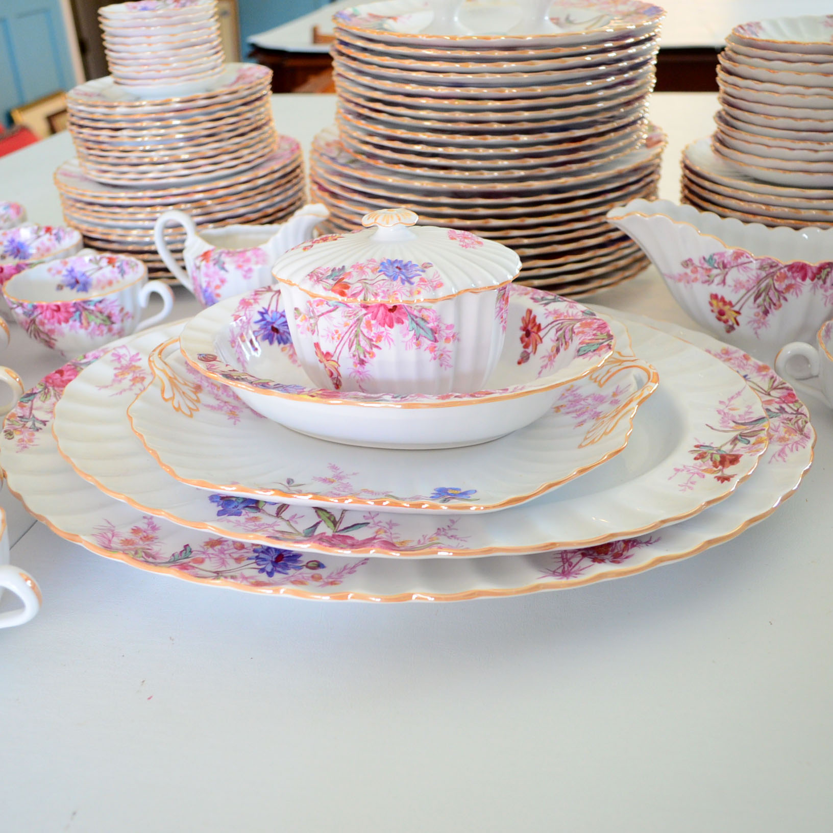 Spode China Tableware in "Chelsea Garden"