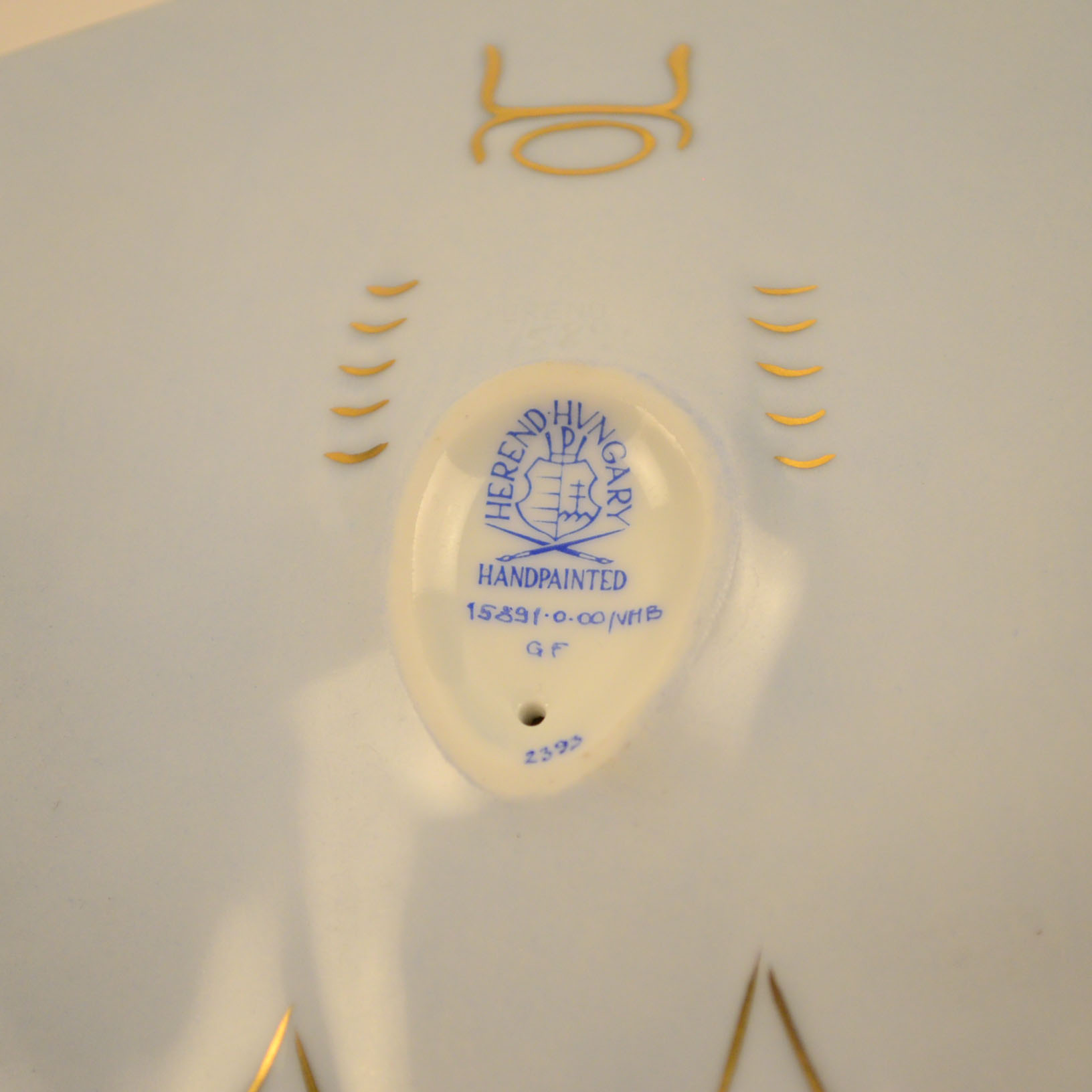 Herend Hand-Painted Porcelain Sting Ray Figurine