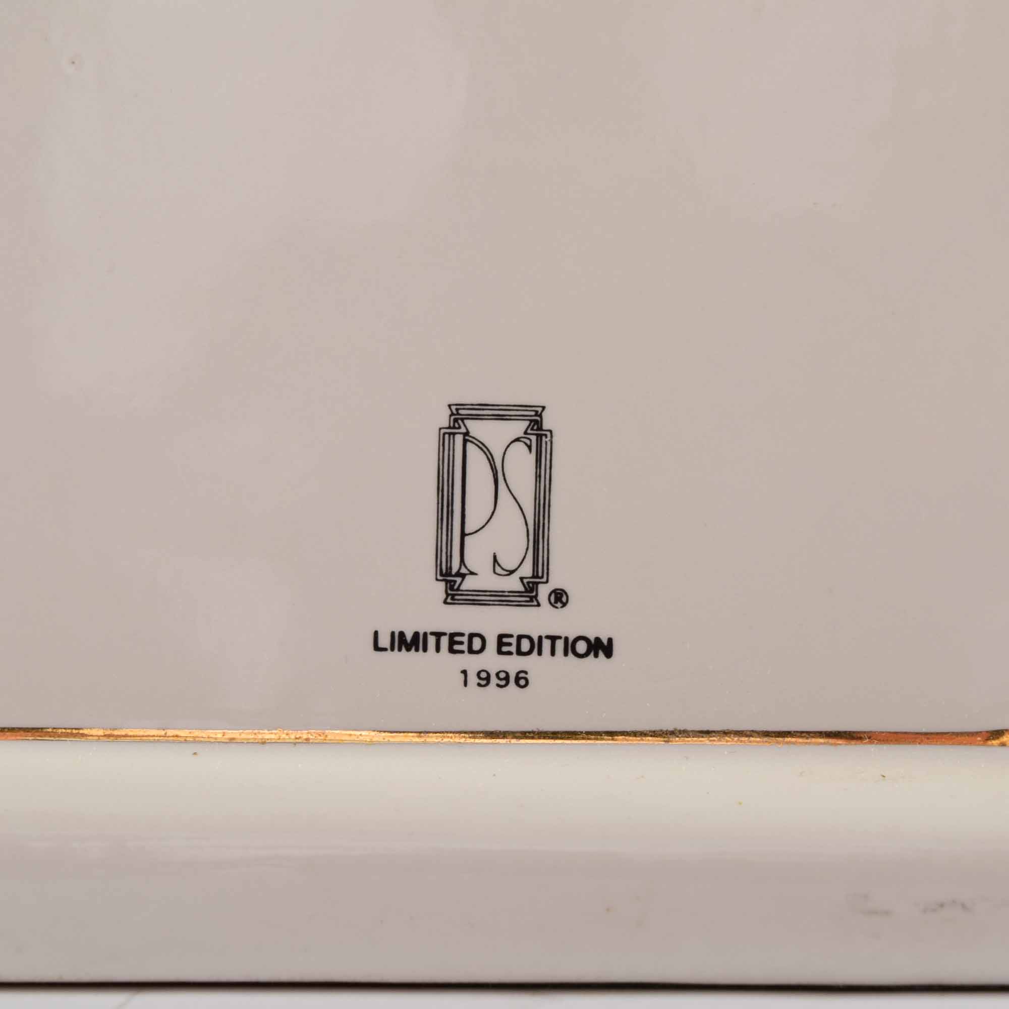 Rose Detailed Shelf Clocks and Trinket Box