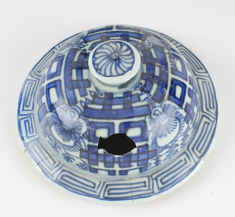 Grouping of Chinese Blue and White Vases.