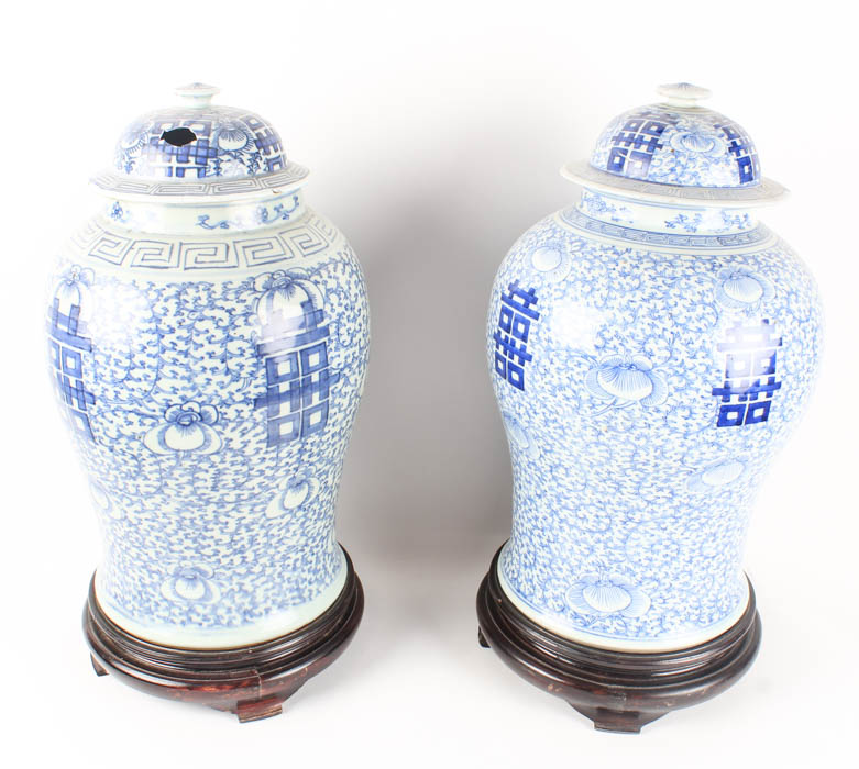 Grouping of Chinese Blue and White Vases.
