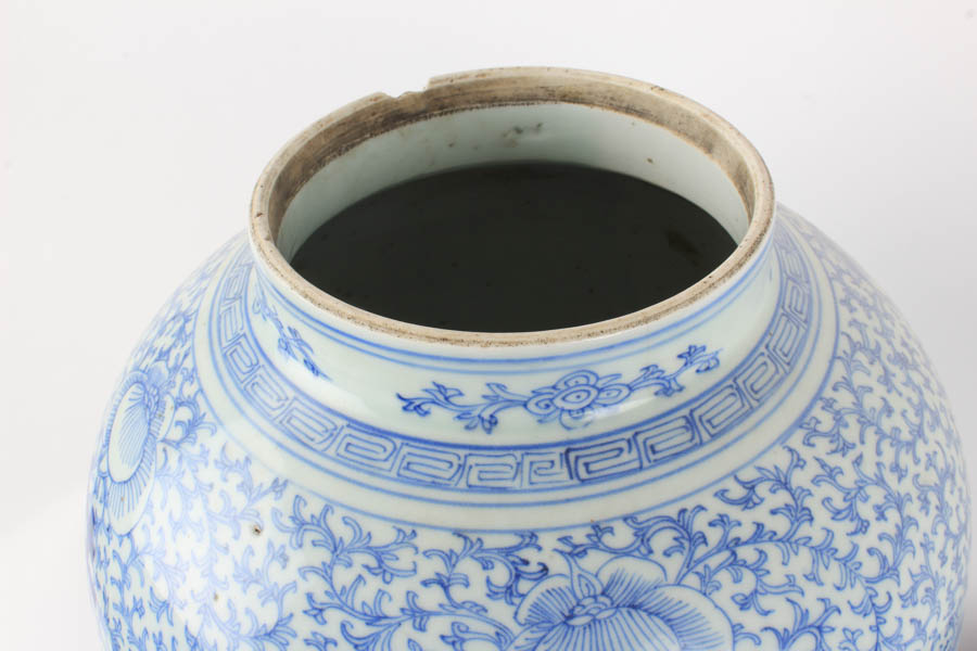 Grouping of Chinese Blue and White Vases.