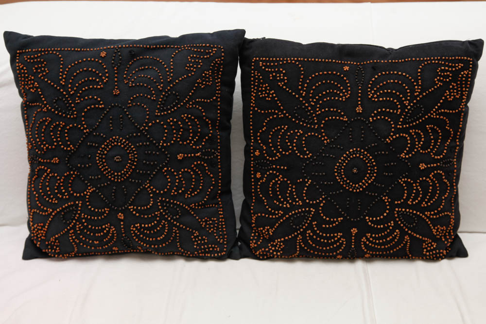 Grouping of Decorative Pillows and Throws