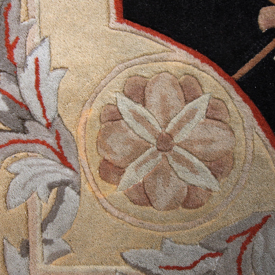 Black Fleur De Lis Classical Style Accent Rug