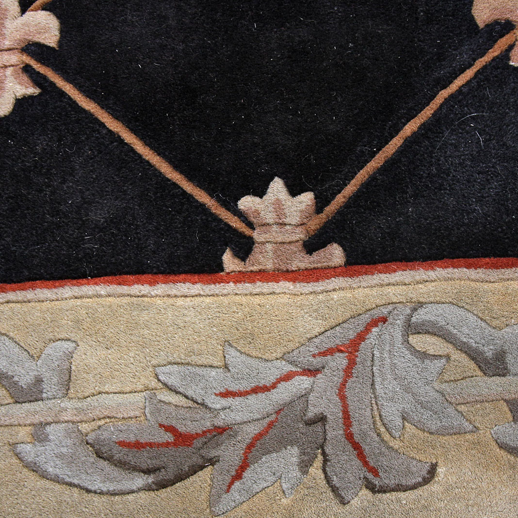 Black Fleur De Lis Classical Style Accent Rug