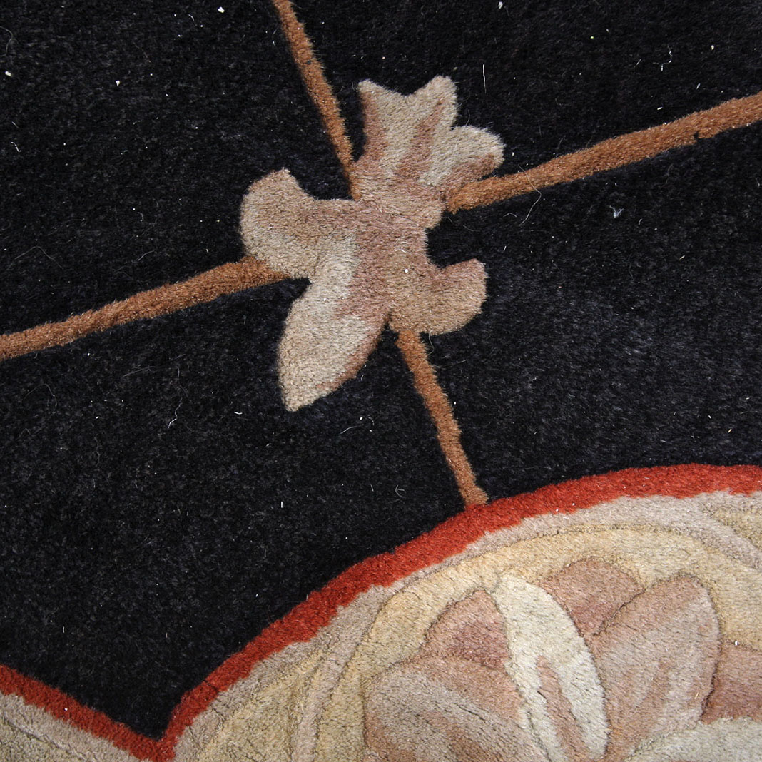 Black Fleur De Lis Classical Style Accent Rug