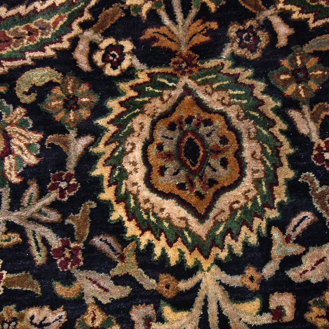 Handmade India Charcoal Accent Rug