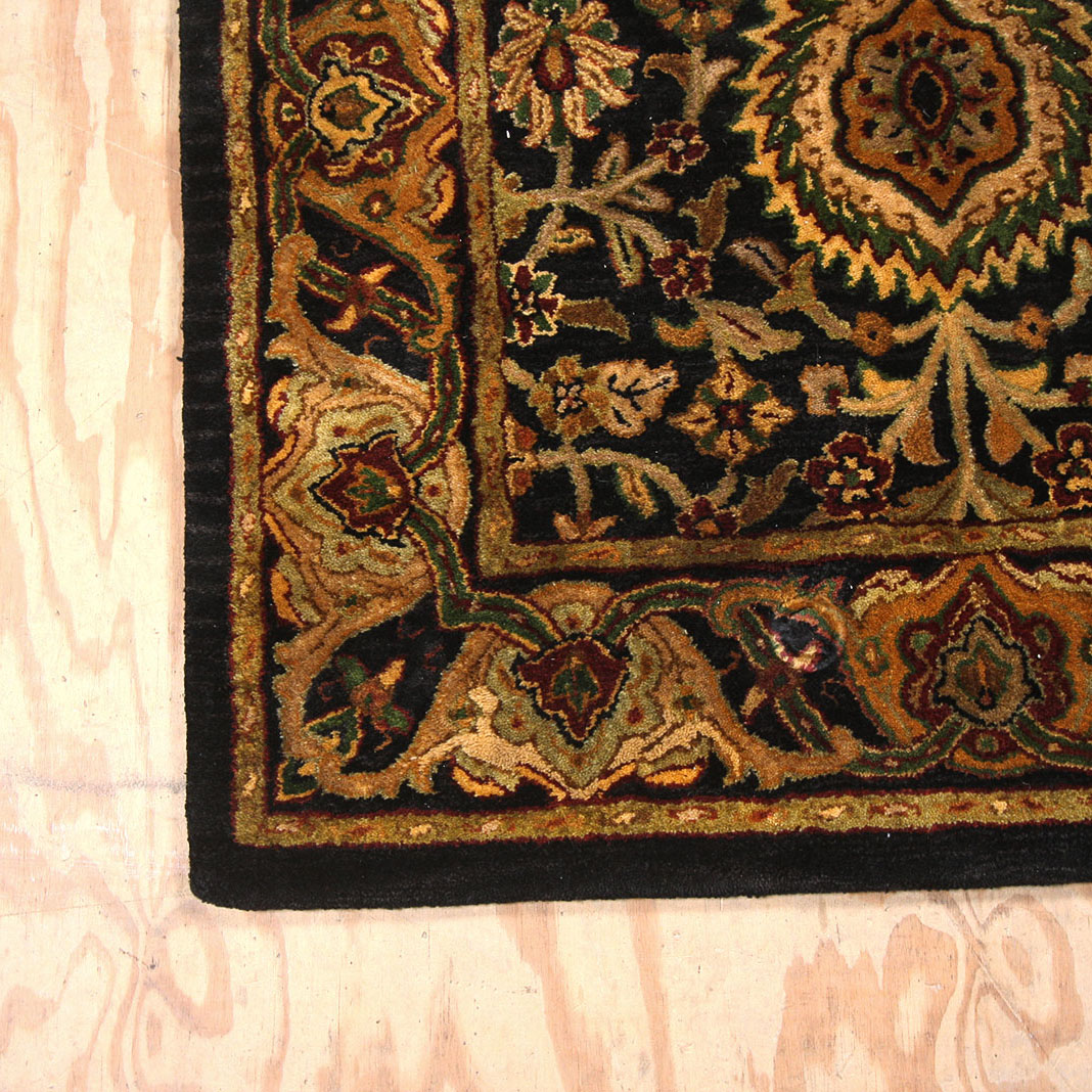 Handmade India Charcoal Accent Rug