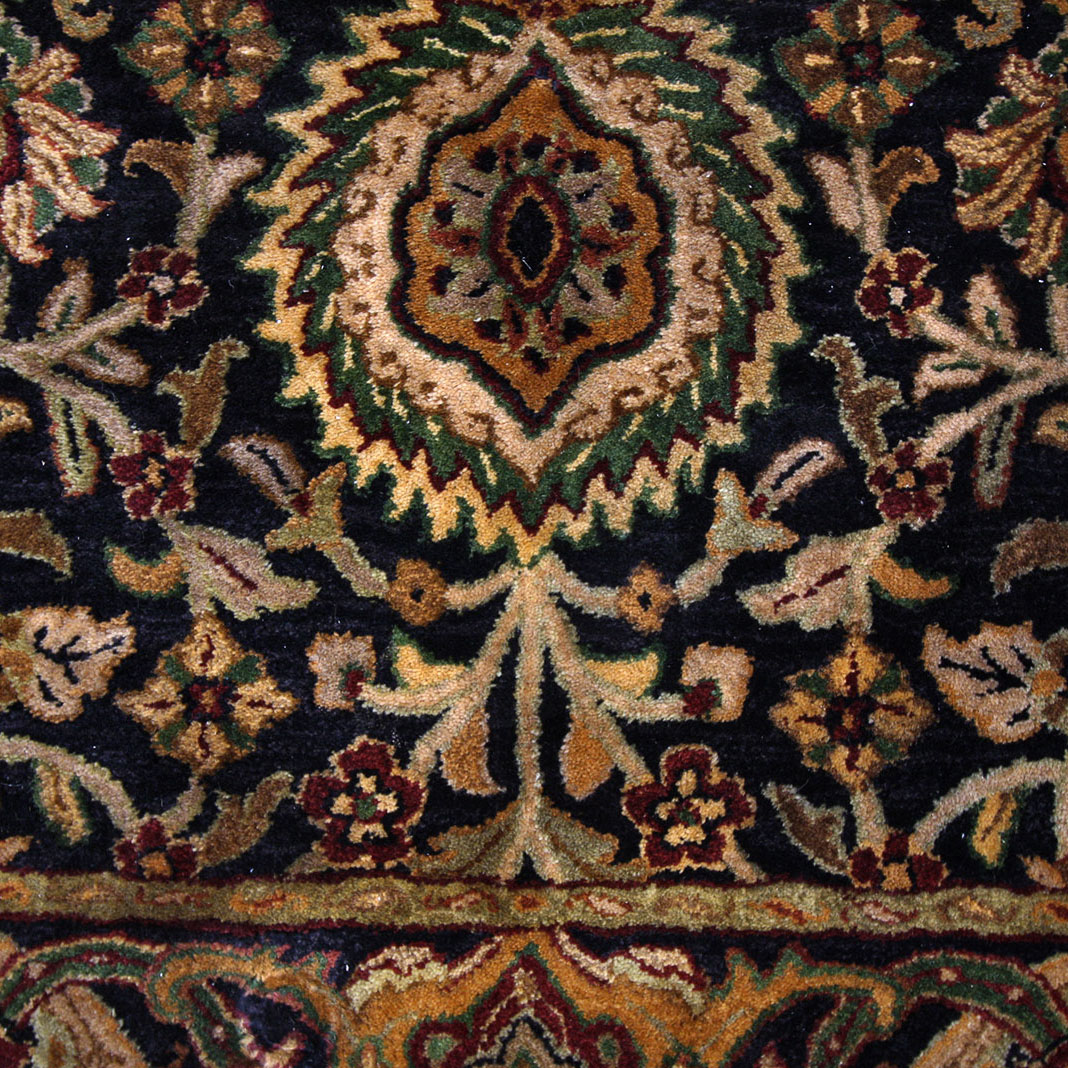 Handmade India Charcoal Accent Rug