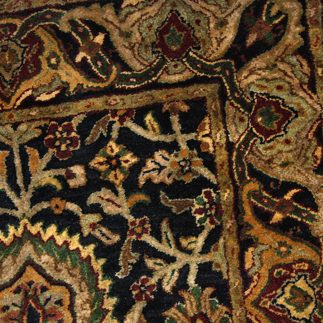 Handmade India Charcoal Accent Rug