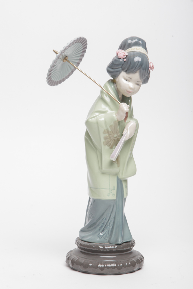 Lladro "Oriental Spring" Figurine