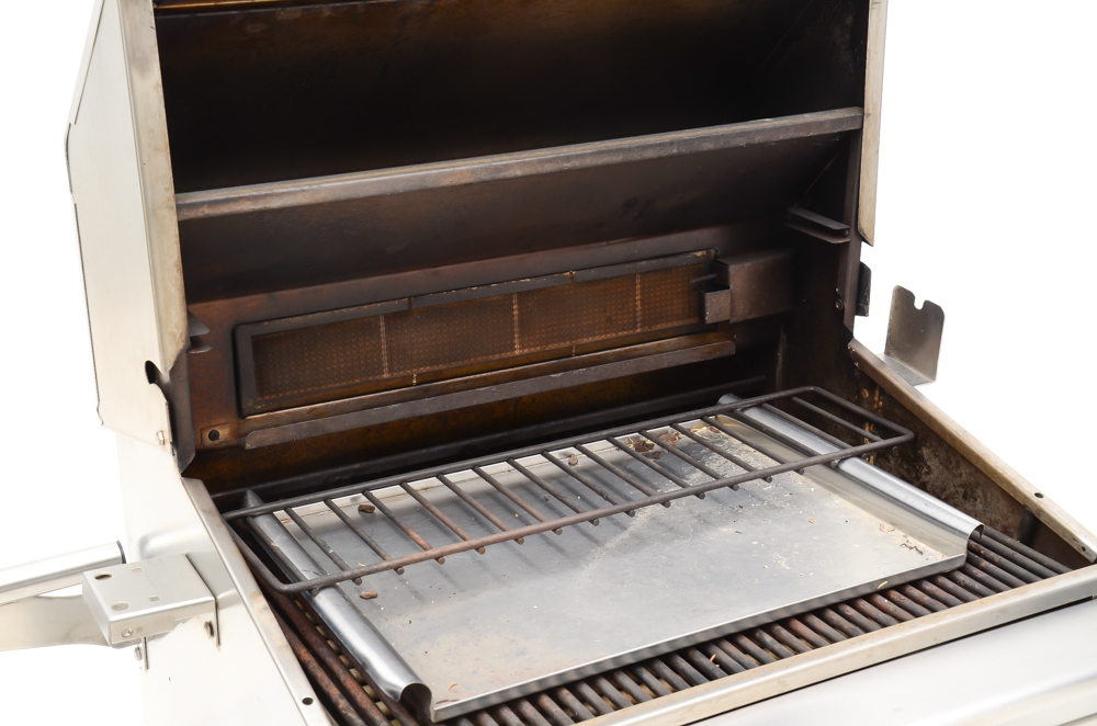 Frontgate "Professional" Gas Grill