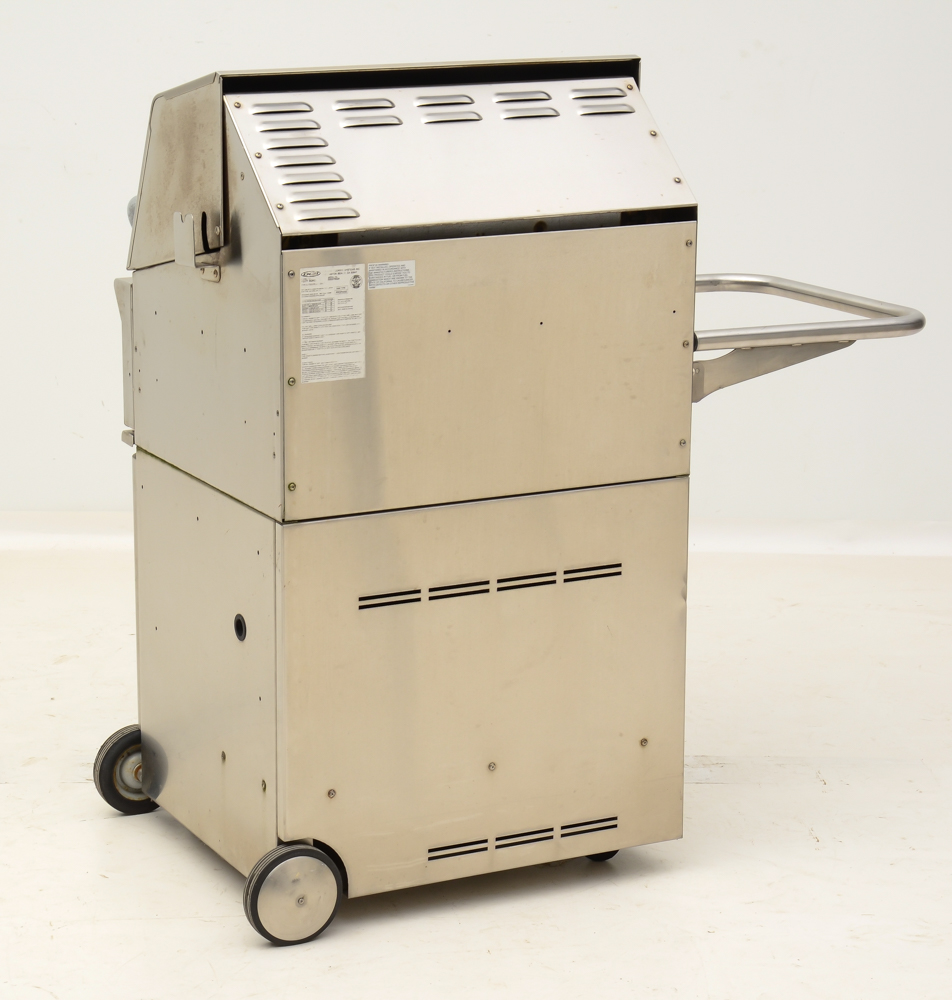 Frontgate "Professional" Gas Grill