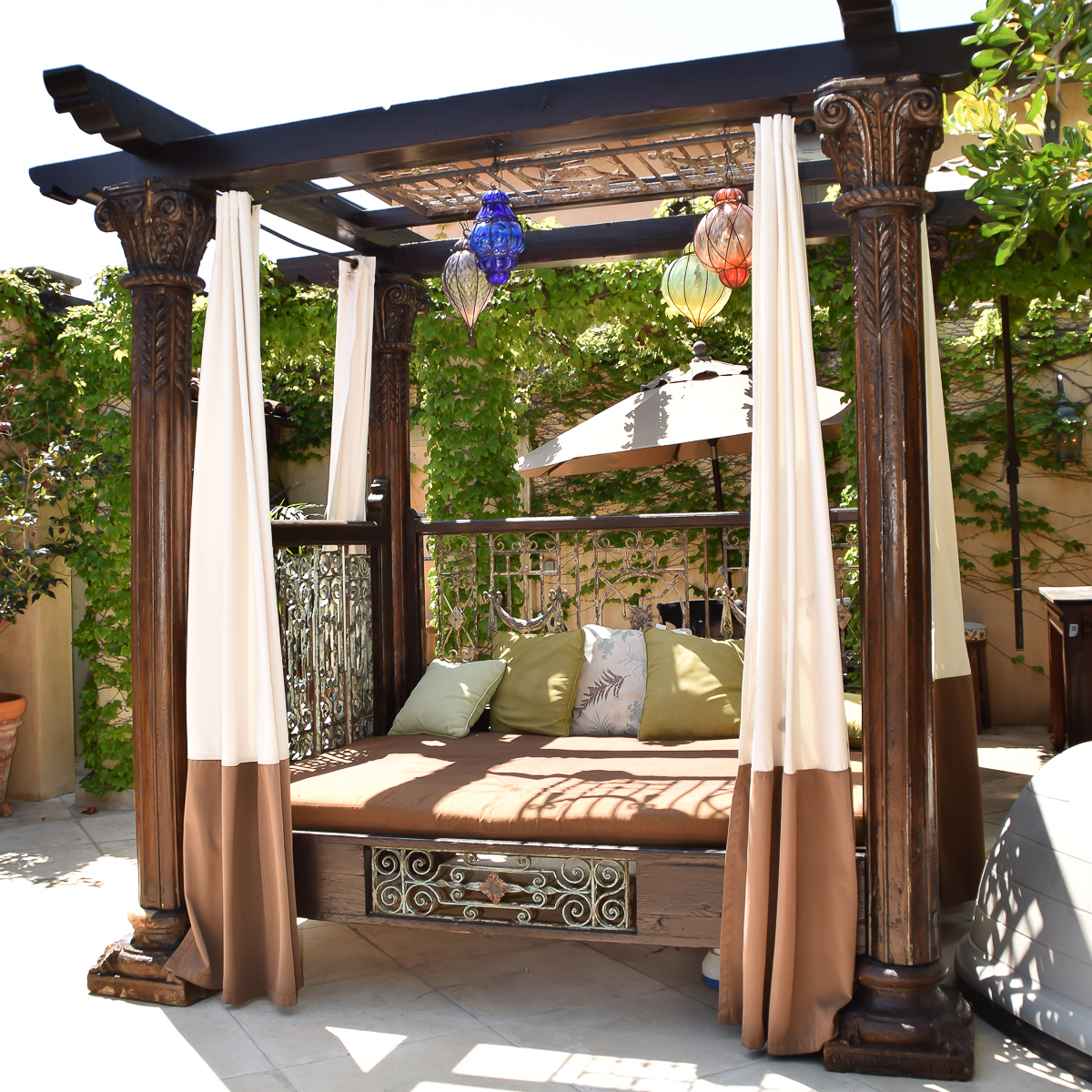 Antique Outdoor Canopy Bed