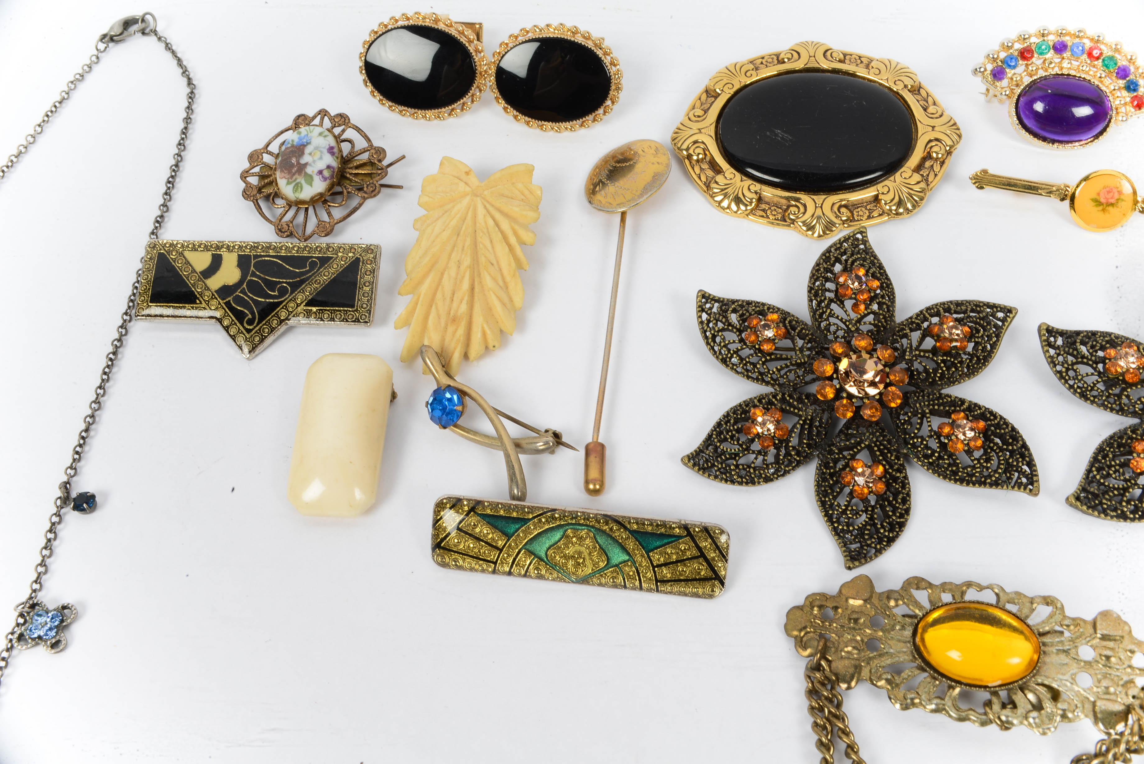 Victorian, Art Deco and Art Noveau Style Jewelry Grouping