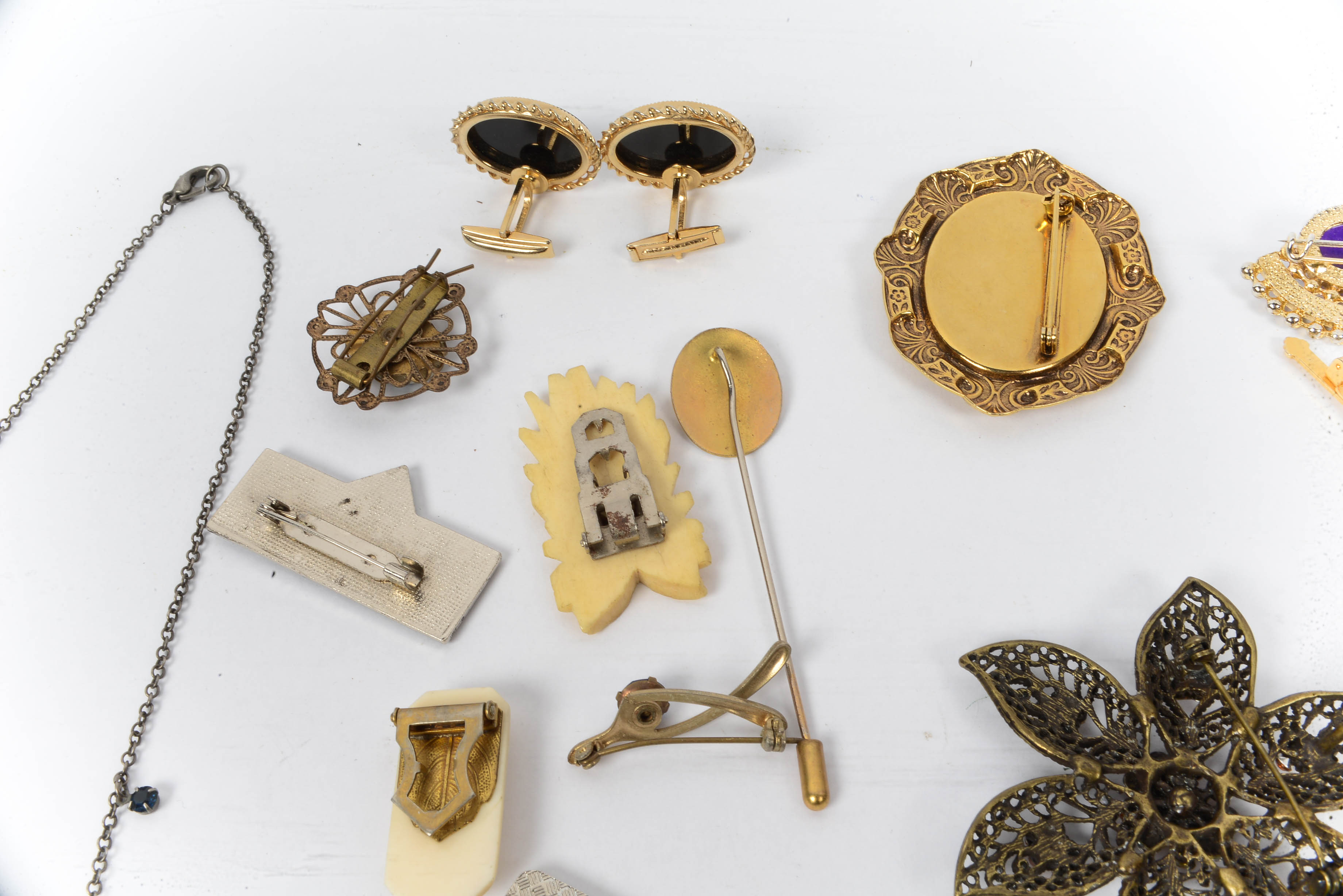 Victorian, Art Deco and Art Noveau Style Jewelry Grouping