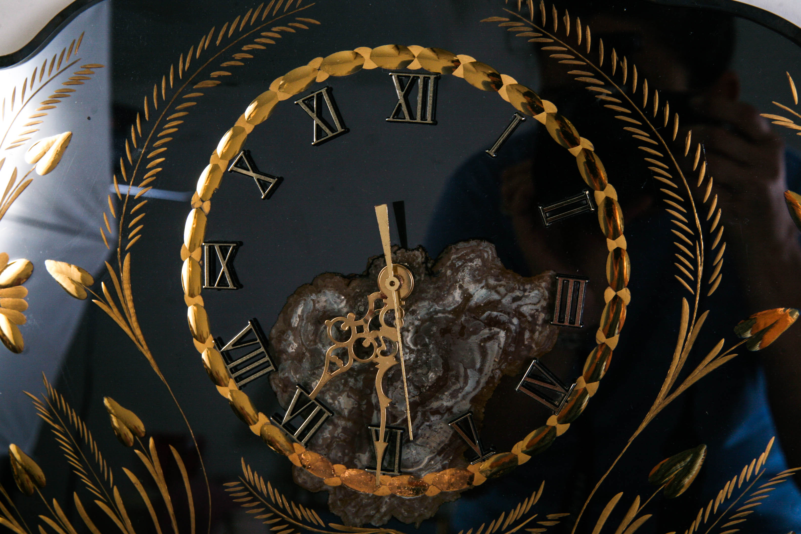 Italian-Style Fan Clock