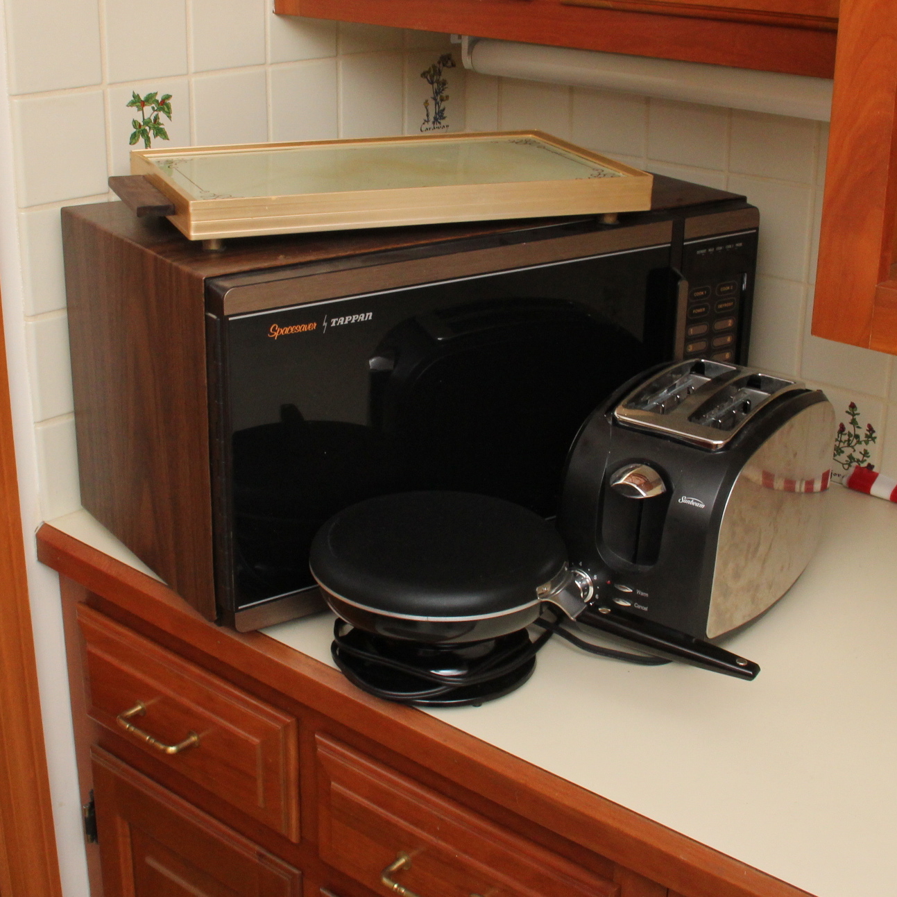 Tappan Microwave and Kitchen Appliances