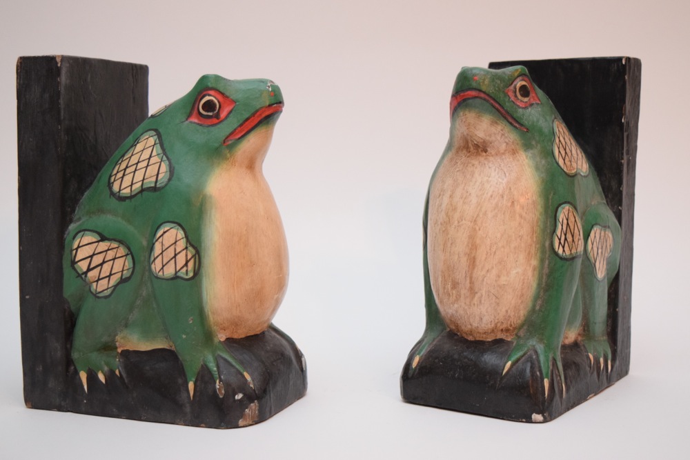 Hand Painted Frog Bookends