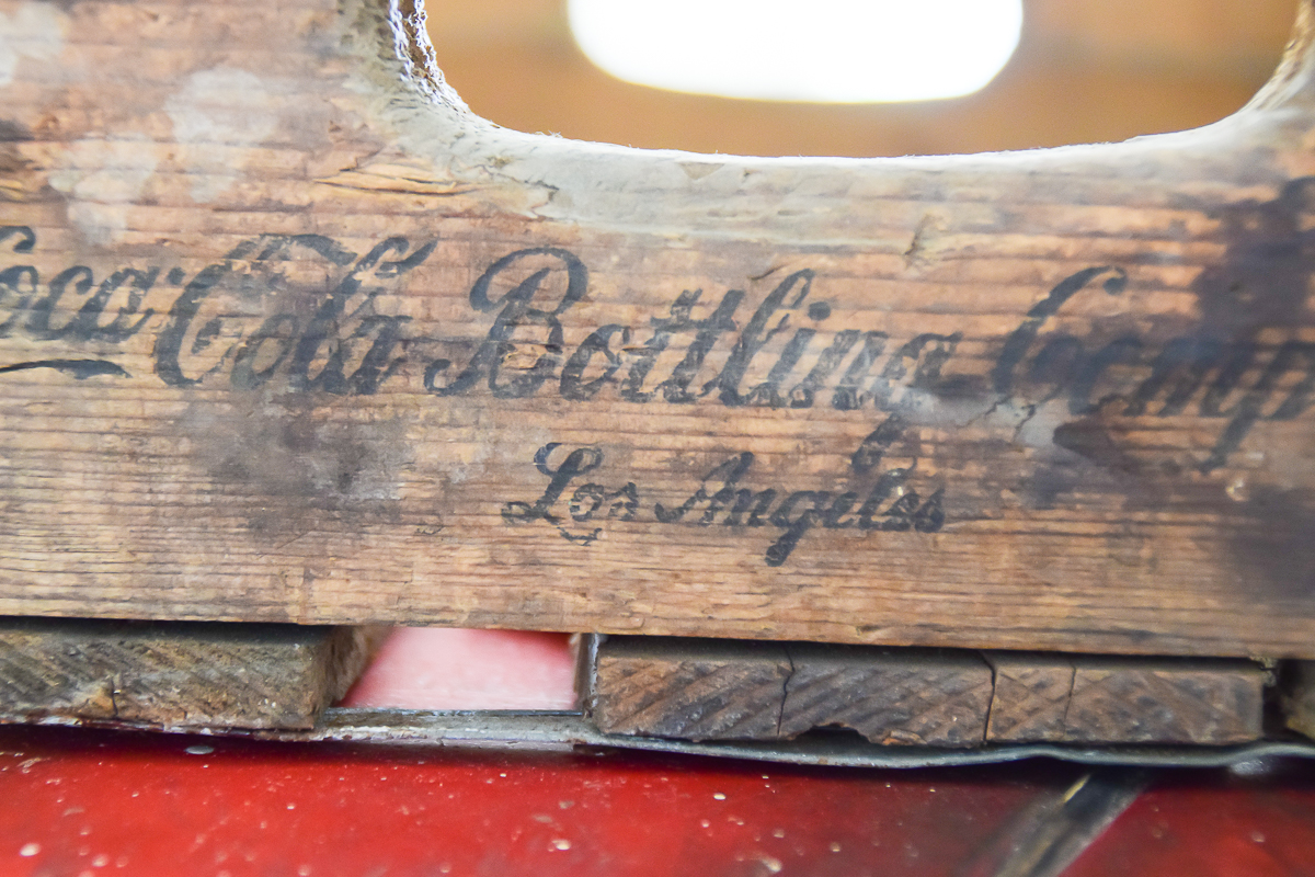 Vintage VMC-33 Coca Cola Machine