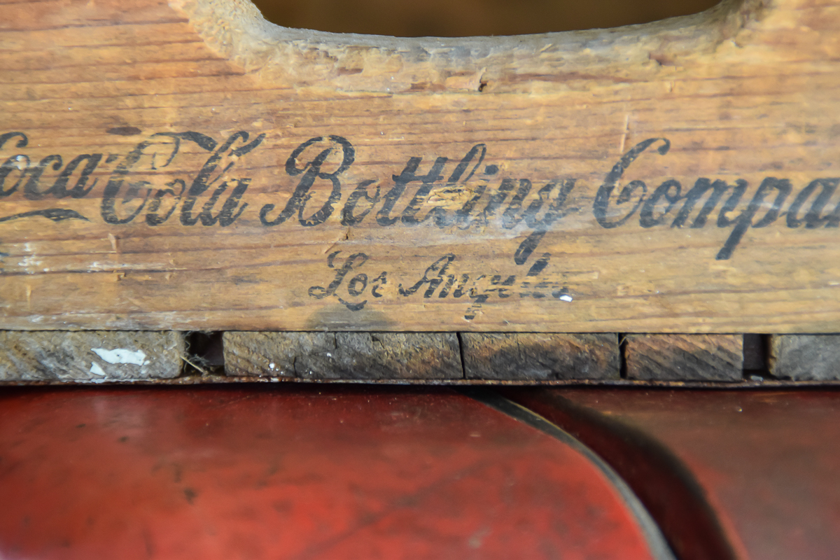 Vintage VMC-33 Coca Cola Machine