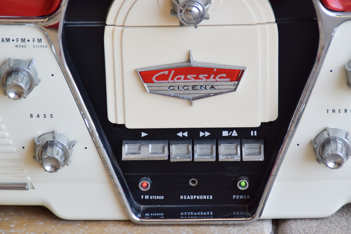 Classic Cicina Overdrive Dashboard Radio