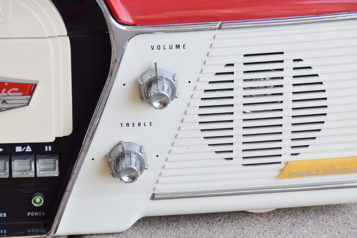 Classic Cicina Overdrive Dashboard Radio