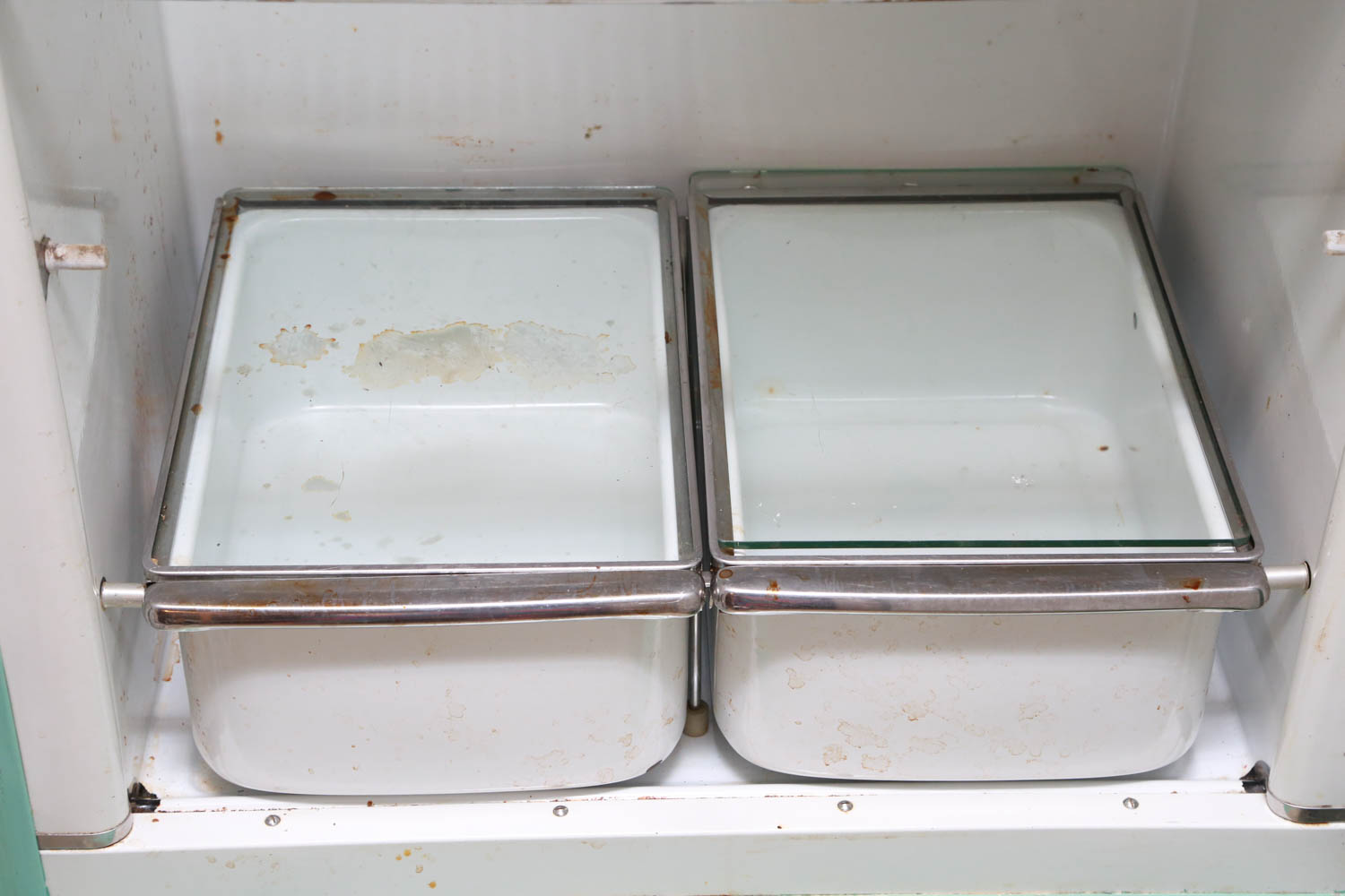 Vintage 1940s GE Refrigerator