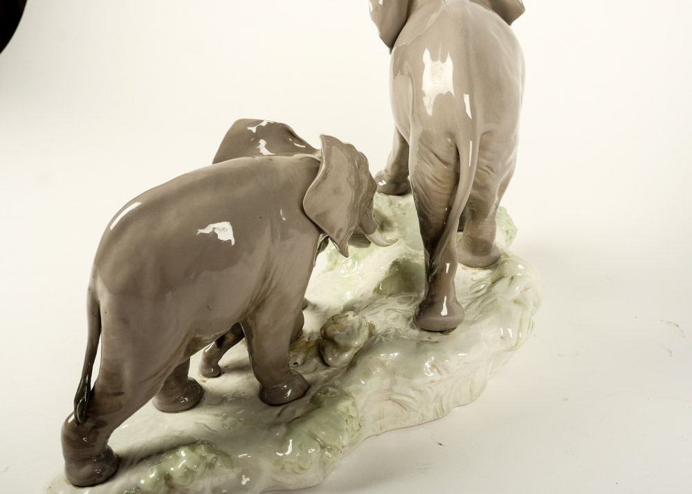 Large Lladro Elephant Figurine