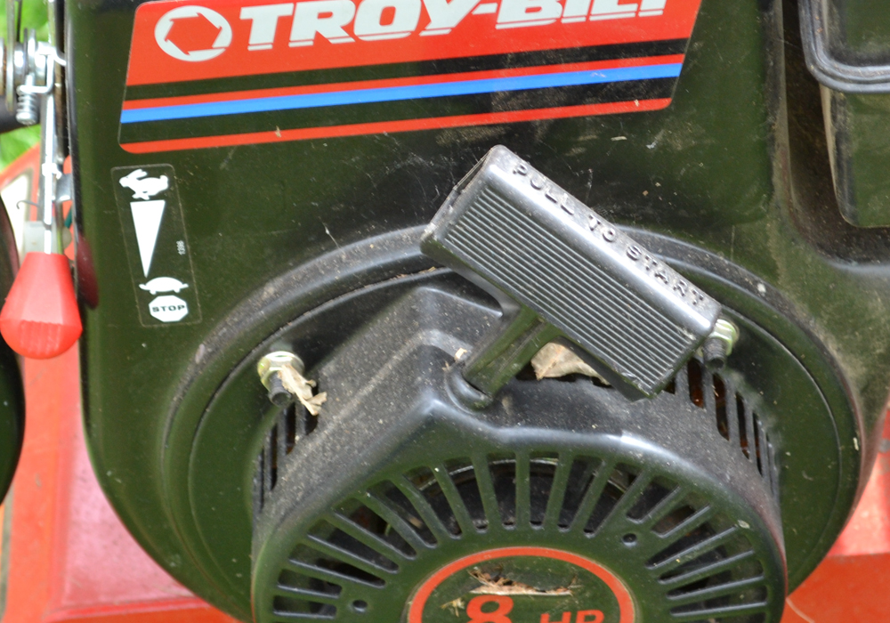 Troy-Bilt Tomahawk Pro Chipper