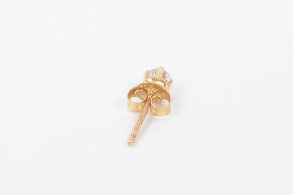 Diamond Stud Earrings in 14K Gold