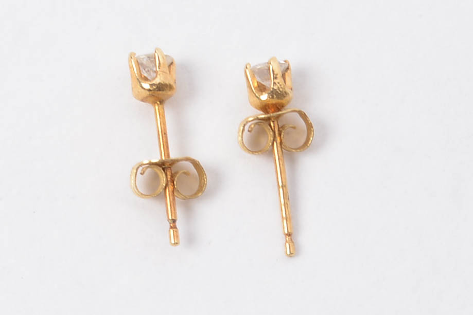 Diamond Stud Earrings in 14K Gold