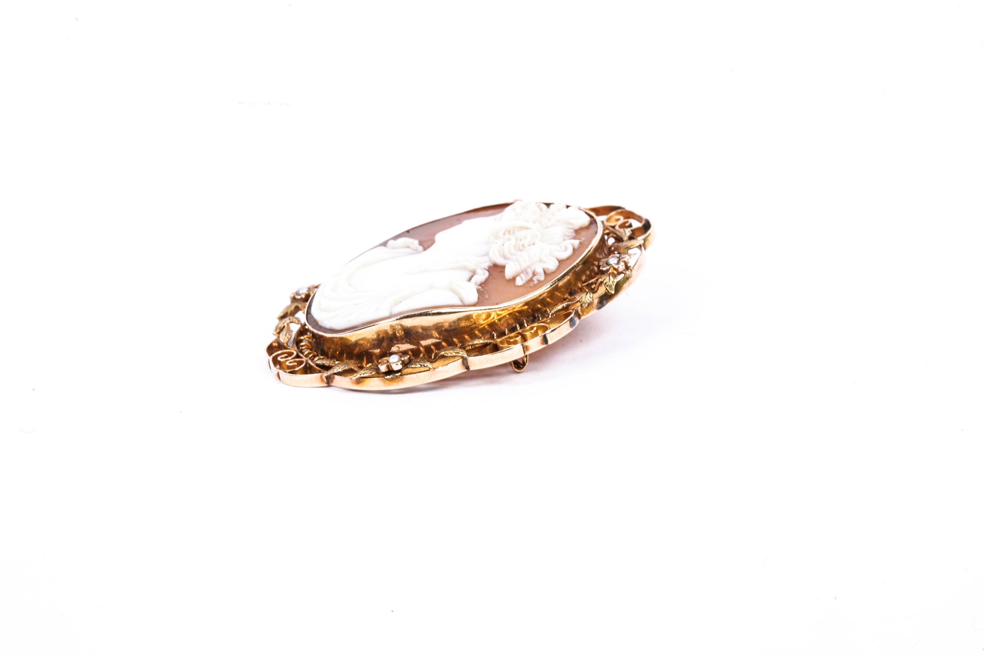 10K Yellow Gold Cameo Brooch