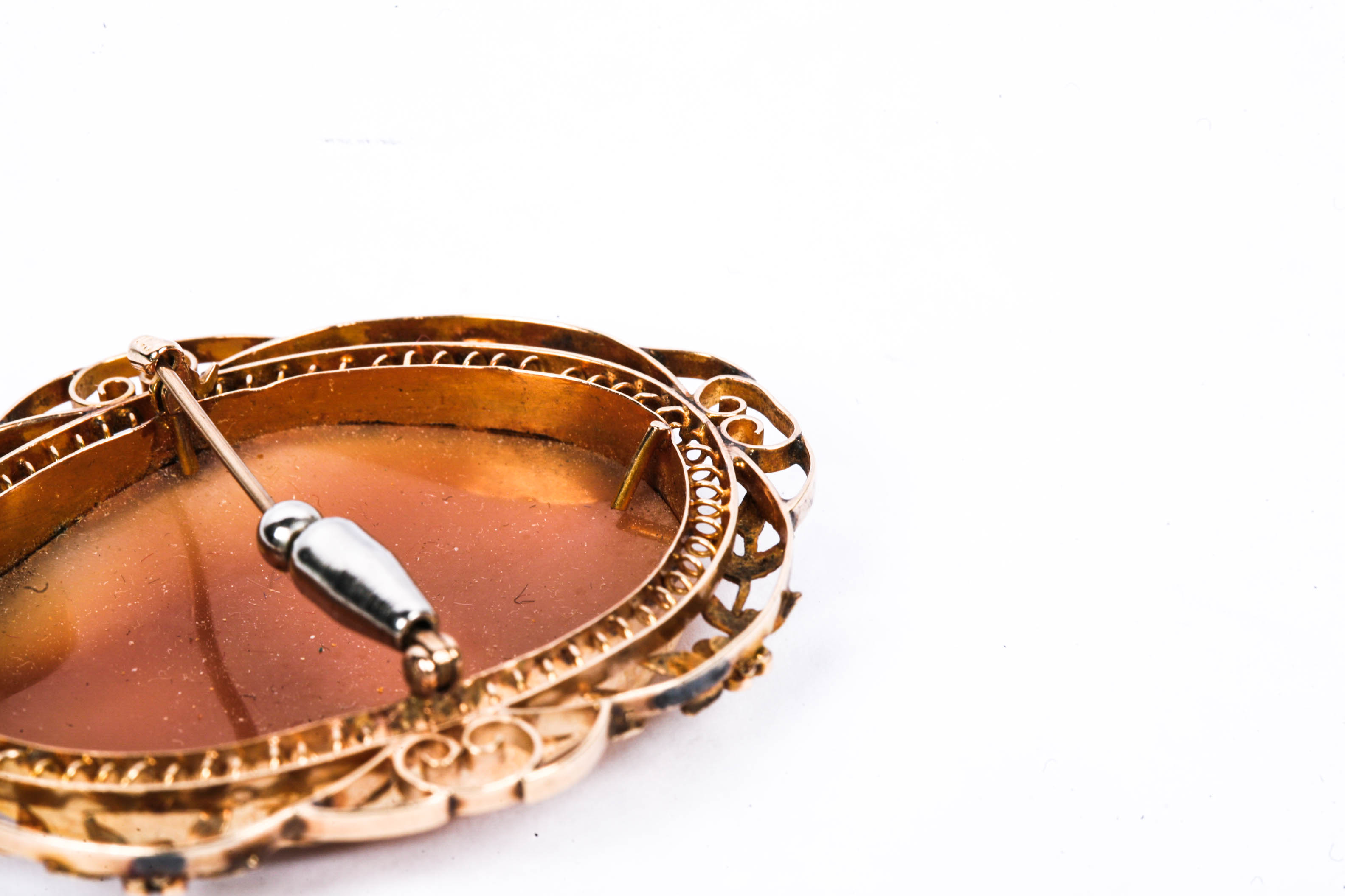 10K Yellow Gold Cameo Brooch