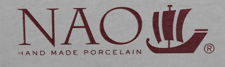 Porcelain Nao Figuine by Lladro Titled Girl With Violin