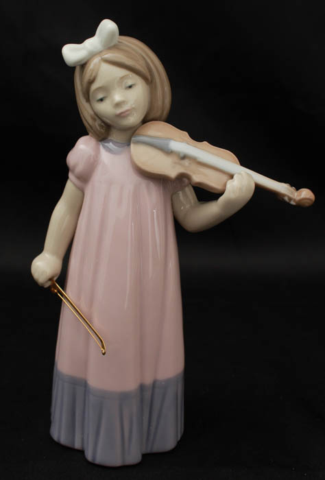 Porcelain Nao Figuine by Lladro Titled Girl With Violin