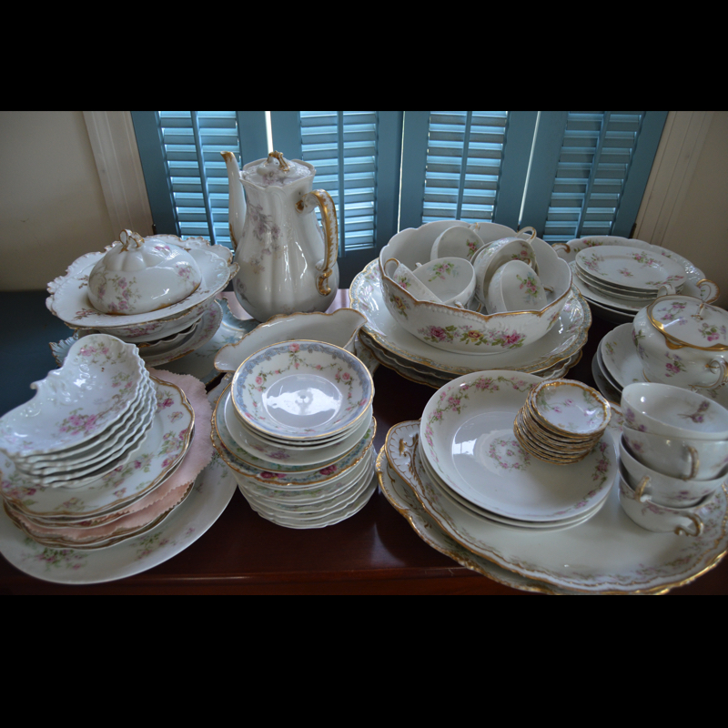 Large Mixed Grouping of Haviland Limoges Dinnerware