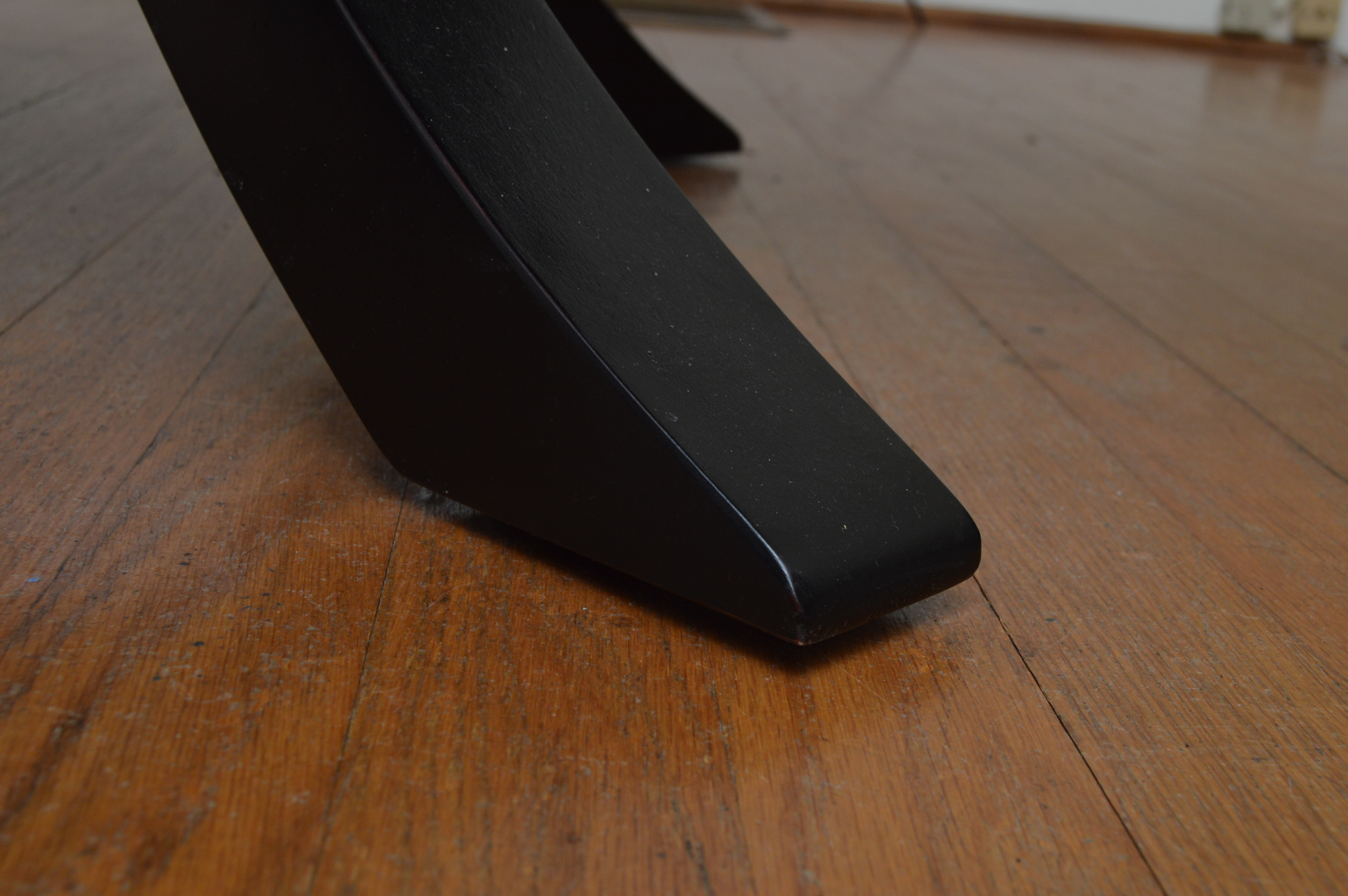 Pier 1 Round Dining Table