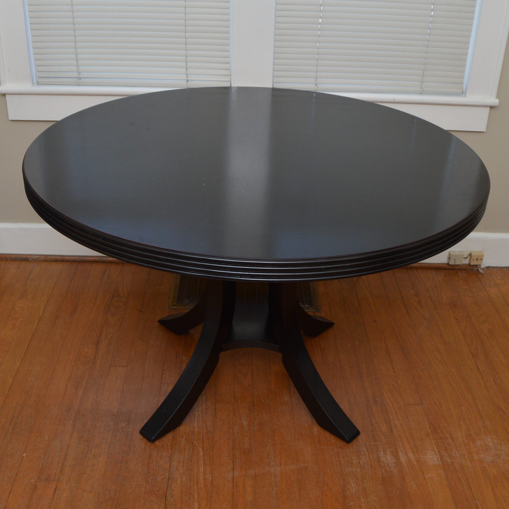 Pier 1 Round Dining Table