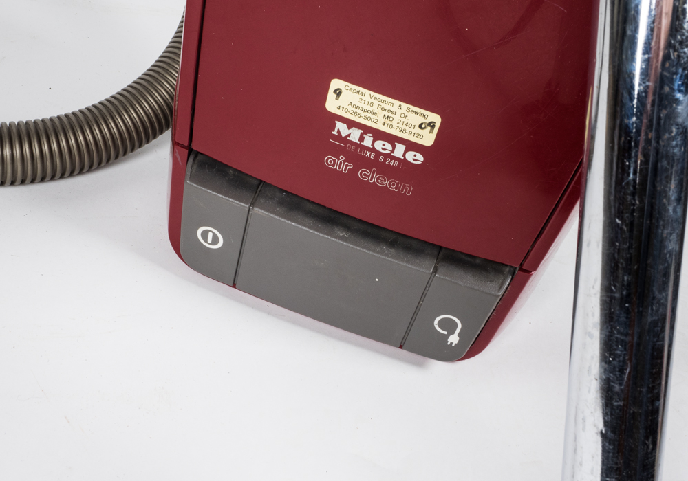 Miele Deluxe S 248i Vacuum Cleaner and Accessories