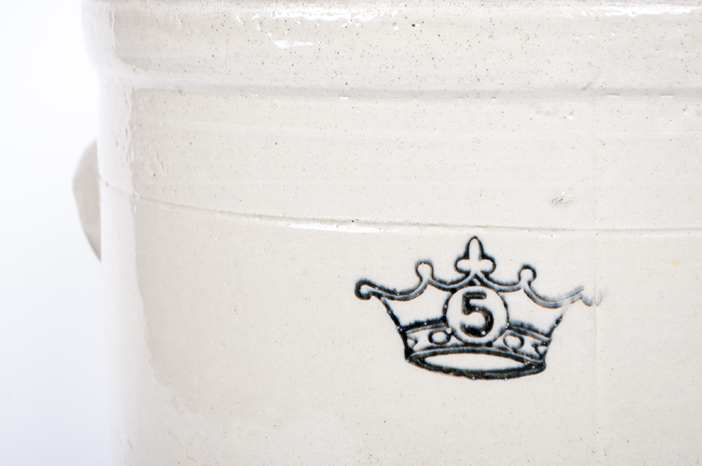 Antique Robinson-Ransbottom Pickling Crock