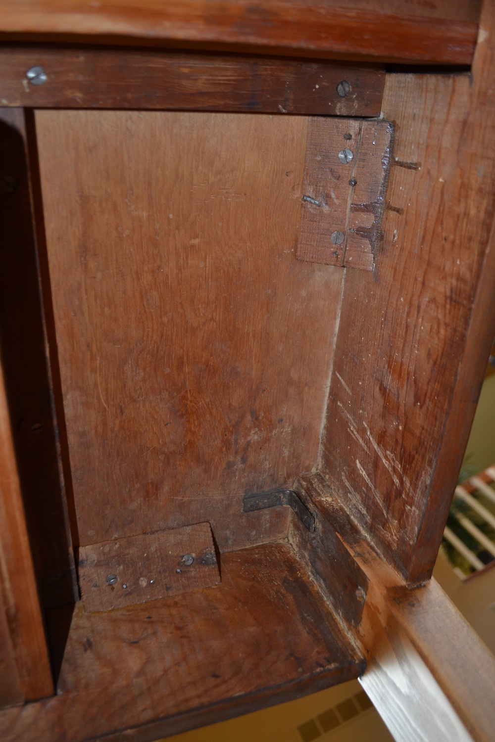 Early 1900s American Pine Convent Table